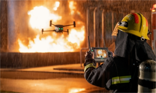 系留供电的火情监测无人机