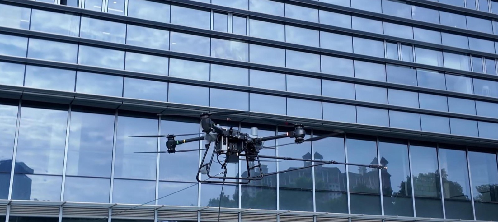 17618030288855.jpg 10月29日(4)-封面.jpg