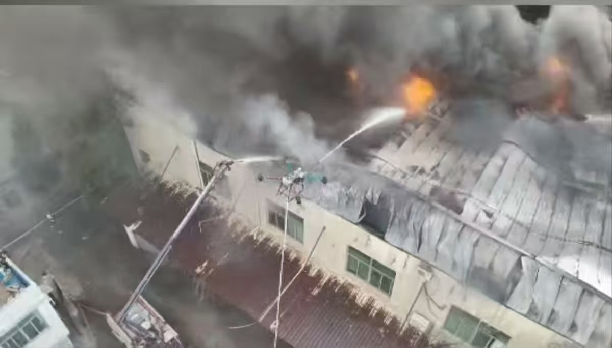 17630120073778.jpg 无人机实战灭火 福州 (1).jpg