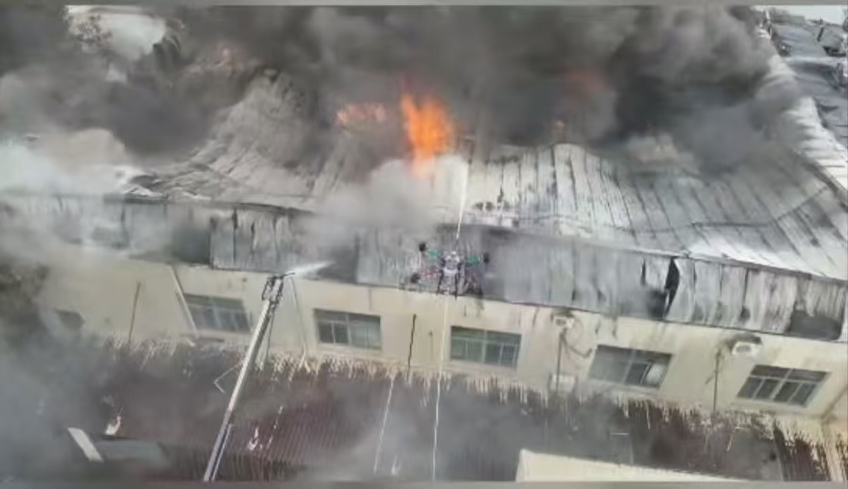 17630120198817.jpg 无人机实战灭火 福州 (3).jpg